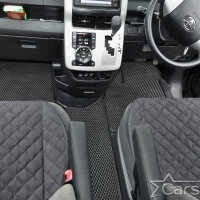 Автомобильные коврики EVA на Toyota Noah-Voxy II пр.руль (2007-2015) 2 ряд - без прохода