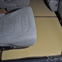 Автомобильные коврики EVA на Chrysler Town & Country V (2007->) 2 ряд: кресла 1+1 убираются в пол